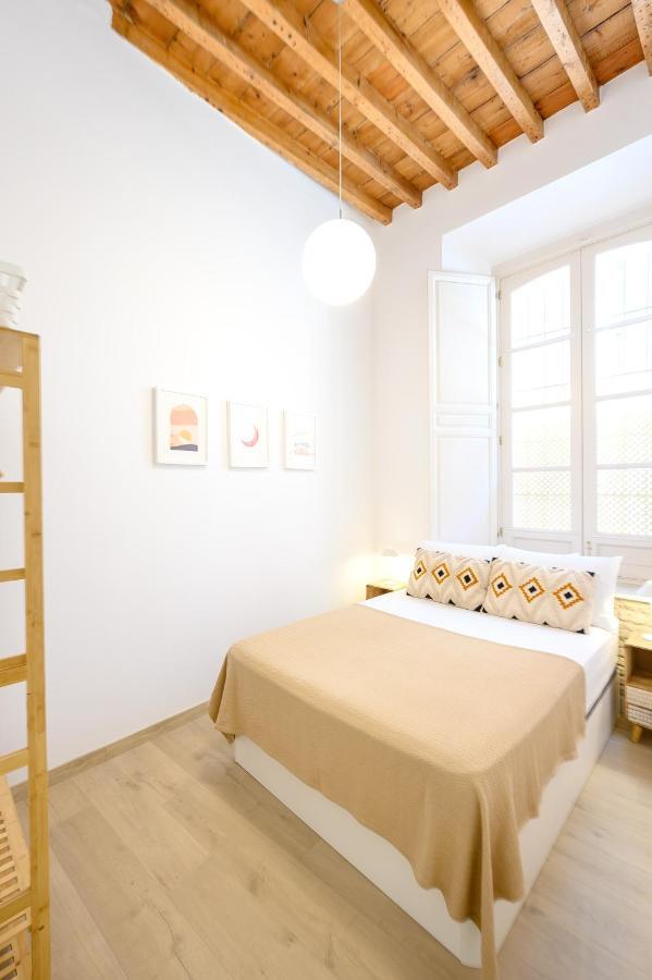Modern 3 Bedroom, City Center With Patio & High Ceilings By 10Tosea Malaga Zewnętrze zdjęcie
