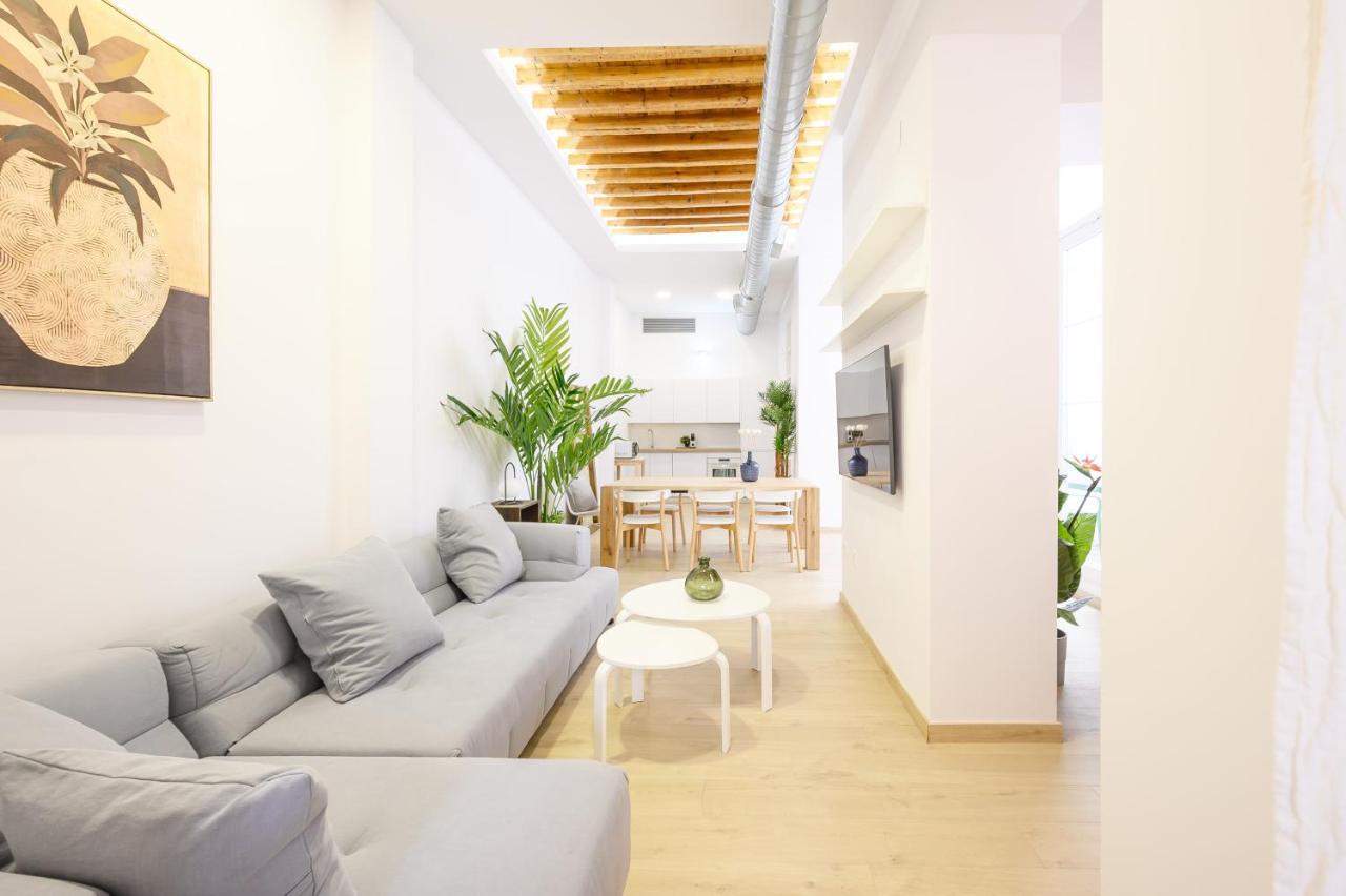Modern 3 Bedroom, City Center With Patio & High Ceilings By 10Tosea Malaga Zewnętrze zdjęcie