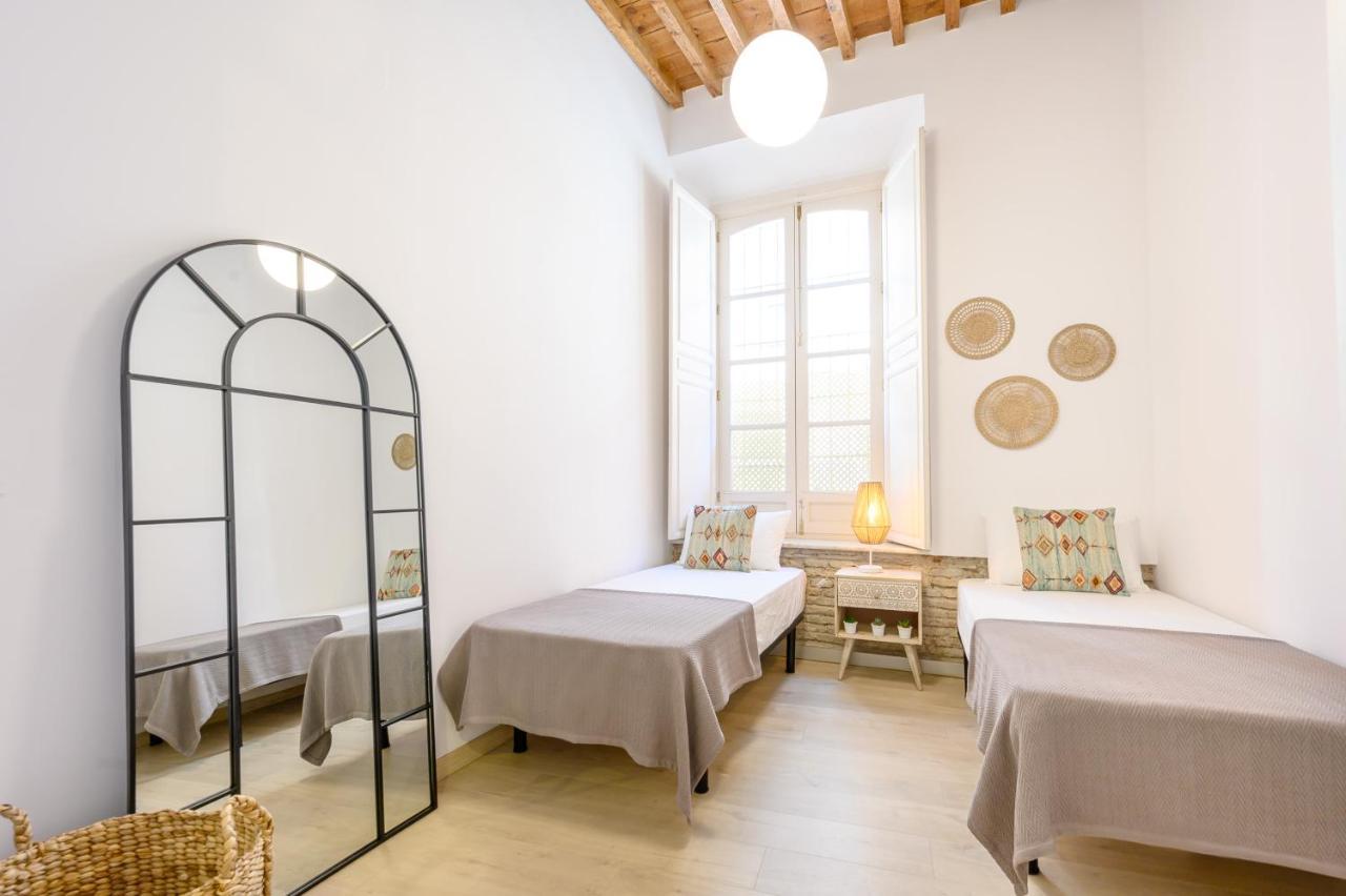 Modern 3 Bedroom, City Center With Patio & High Ceilings By 10Tosea Malaga Zewnętrze zdjęcie